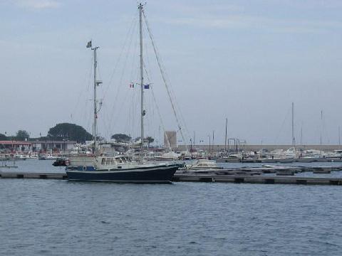 caletta035.jpg 21.5K